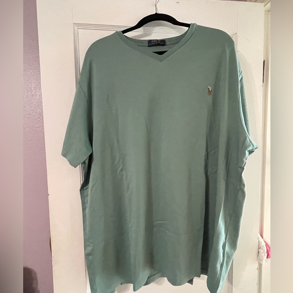 POLO-MEN’S V-NECK